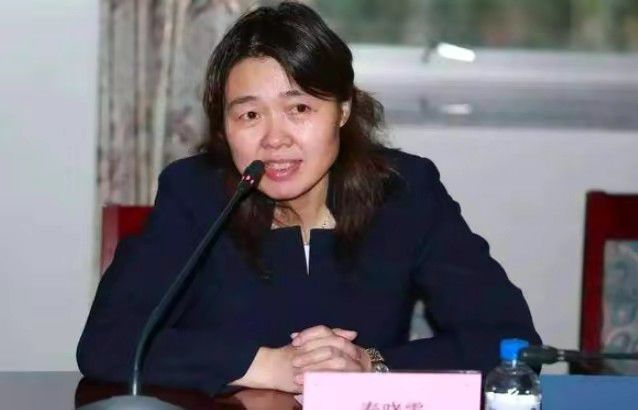 雅典娜被调教成肉奴的小说